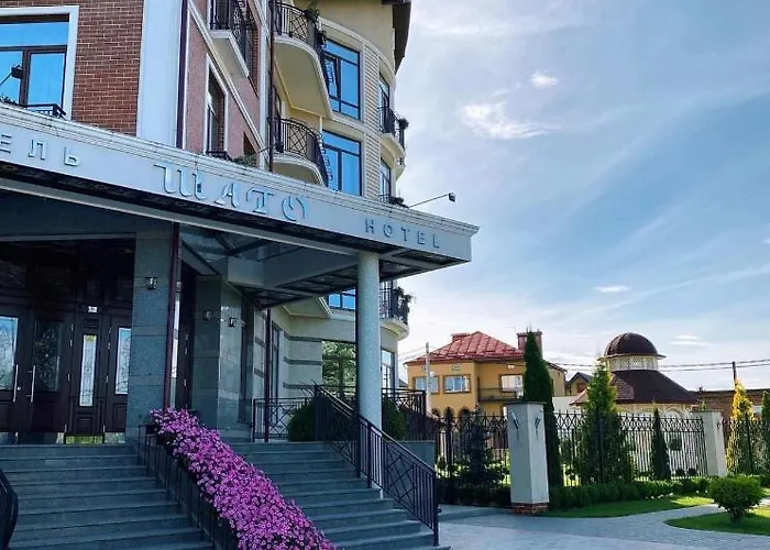 Shato Hotel Шато